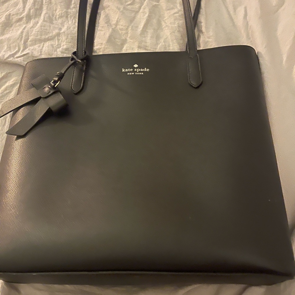 Kate spade black hand purse